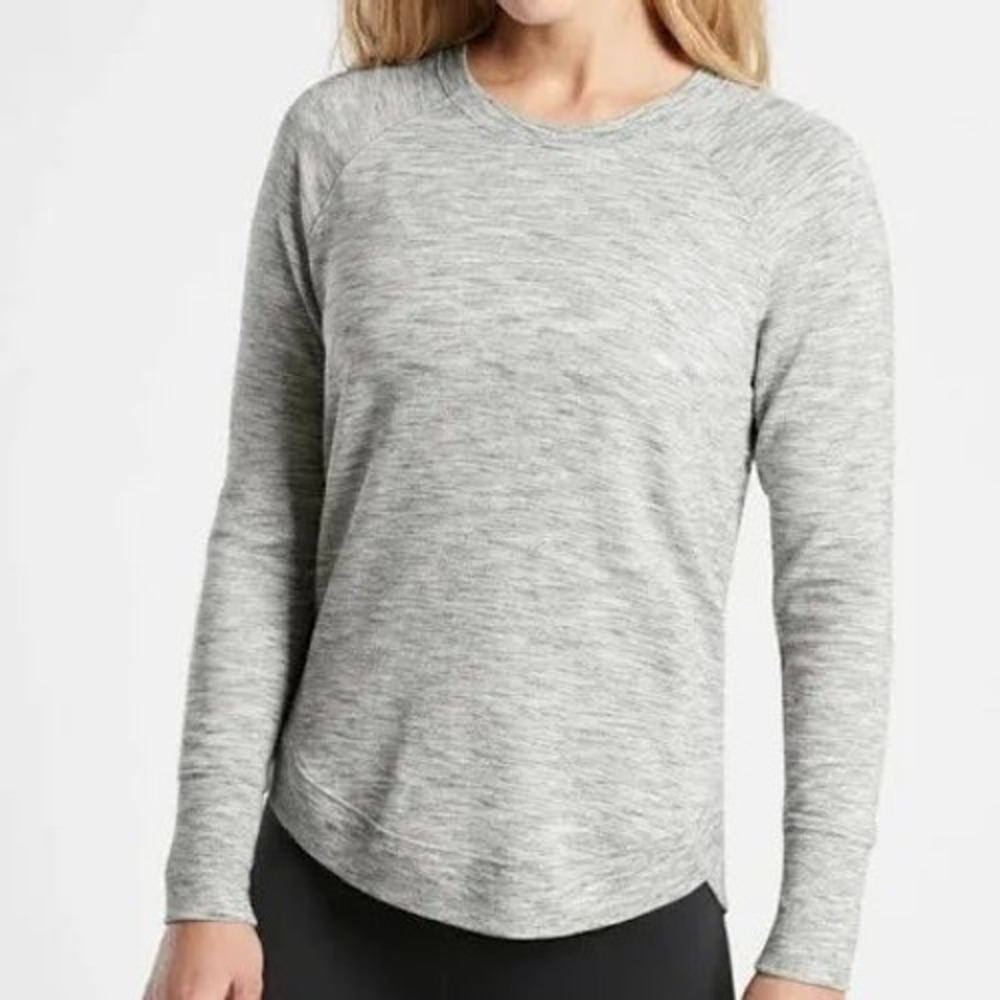 Athleta Mindset Crewneck Heather Gray Long Sleeve Pull Over Lounge Travel XS